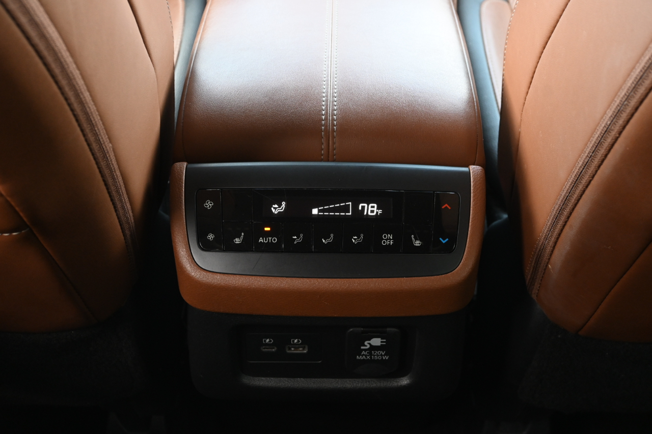 Nissan Pathfinder Platinum 4WD 2023