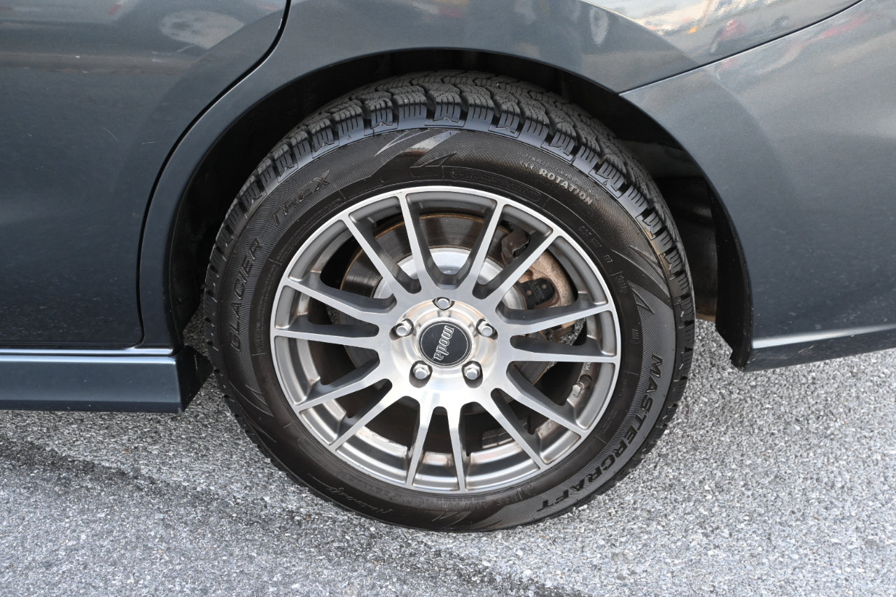 Mazda MAZDA5 4dr Wgn Auto Grand Touring 2012