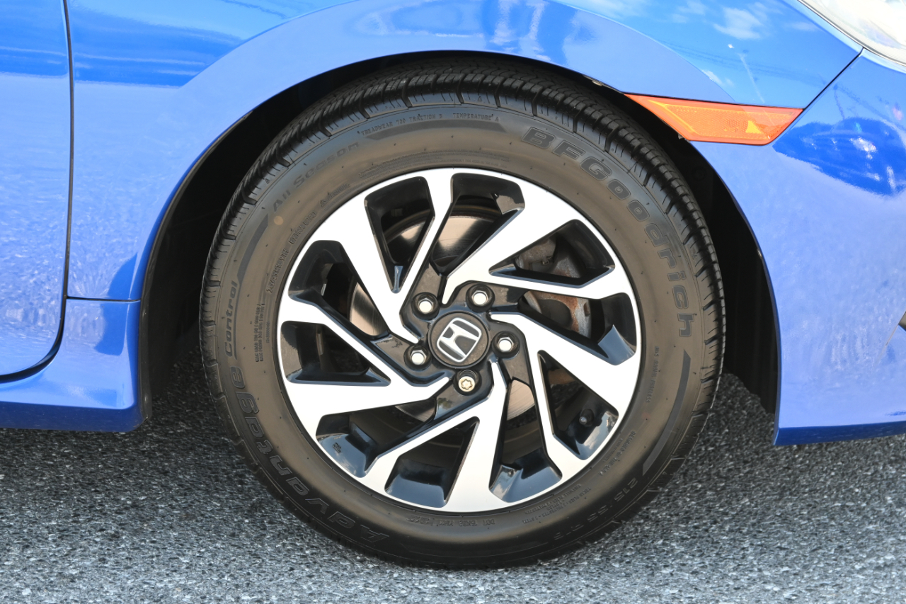 Honda Civic Coupe LX CVT 2017