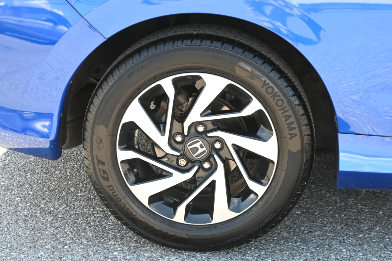 Honda Civic Coupe LX CVT 2017