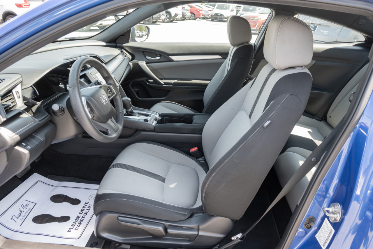 Honda Civic Coupe LX CVT 2017