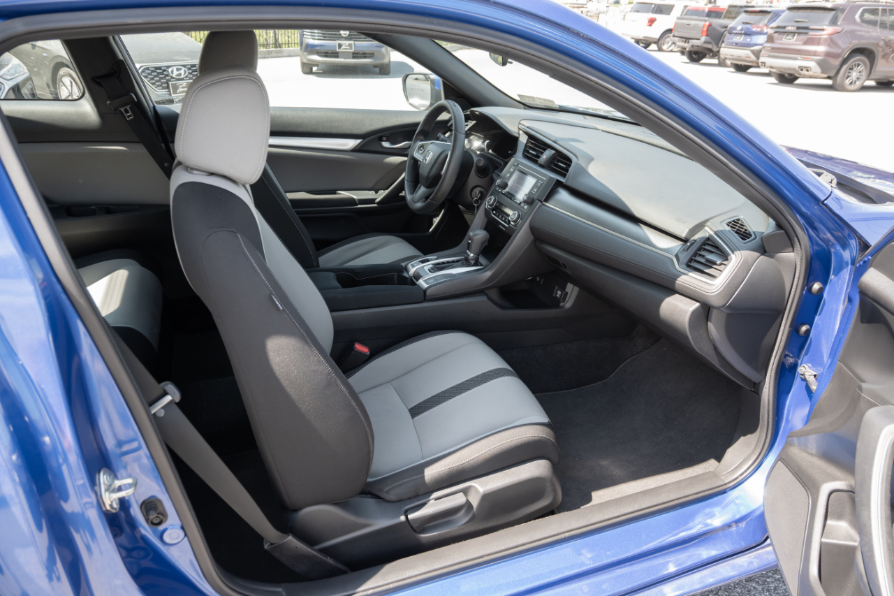 Honda Civic Coupe LX CVT 2017