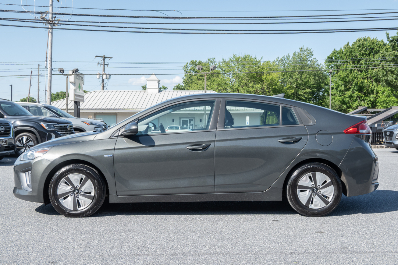 Hyundai Ioniq Hybrid Blue Hatchback 2020