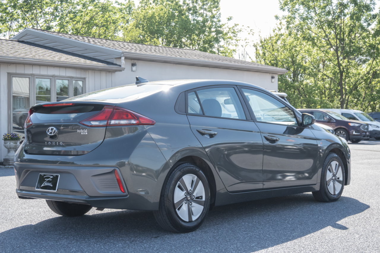 Hyundai Ioniq Hybrid Blue Hatchback 2020