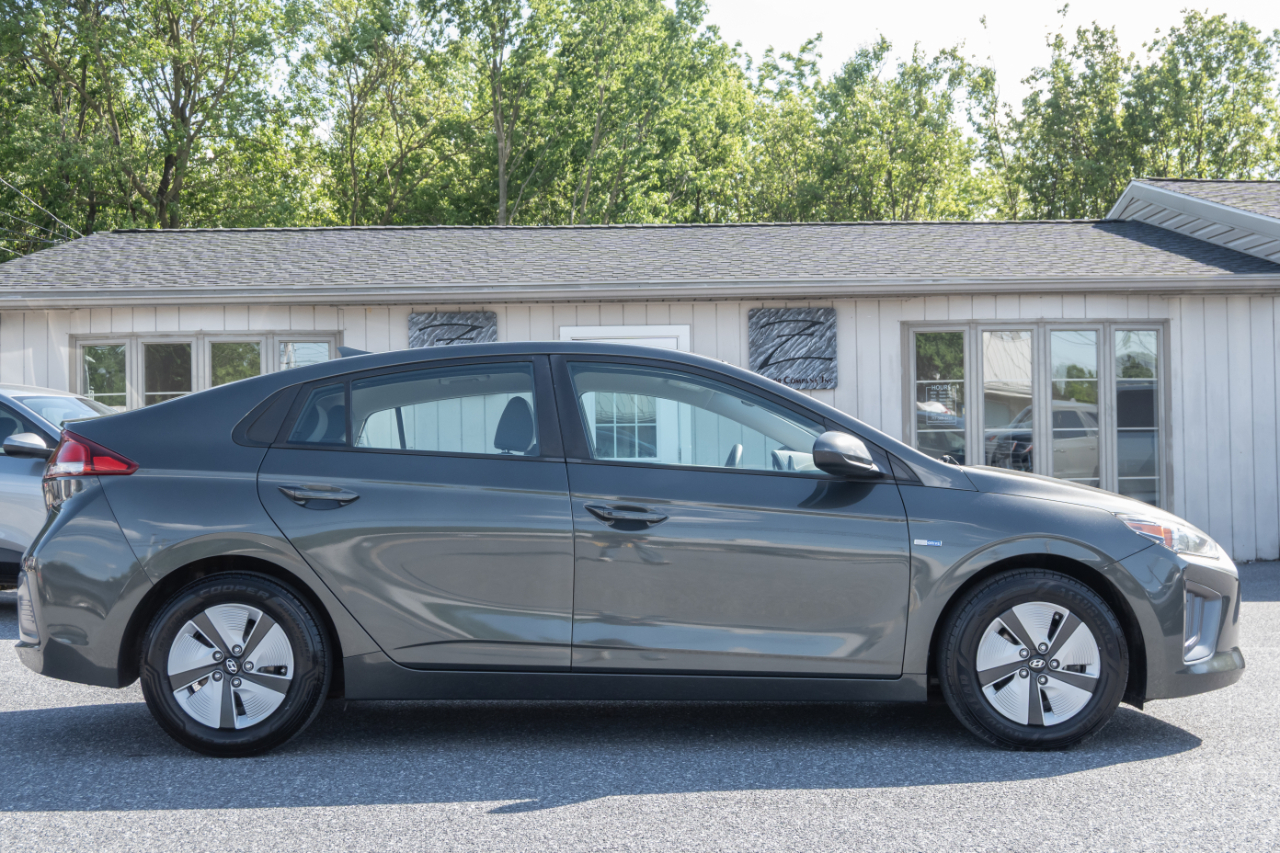 Hyundai Ioniq Hybrid Blue Hatchback 2020
