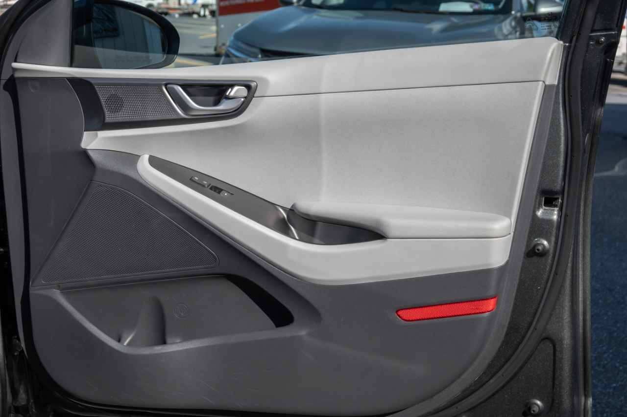 Hyundai Ioniq Hybrid Blue Hatchback 2020