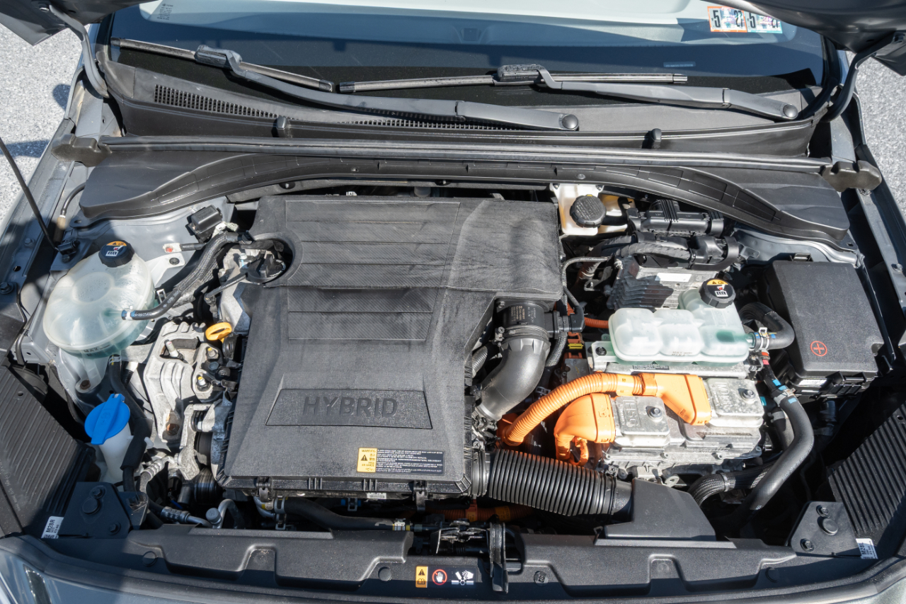 Hyundai Ioniq Hybrid Blue Hatchback 2020