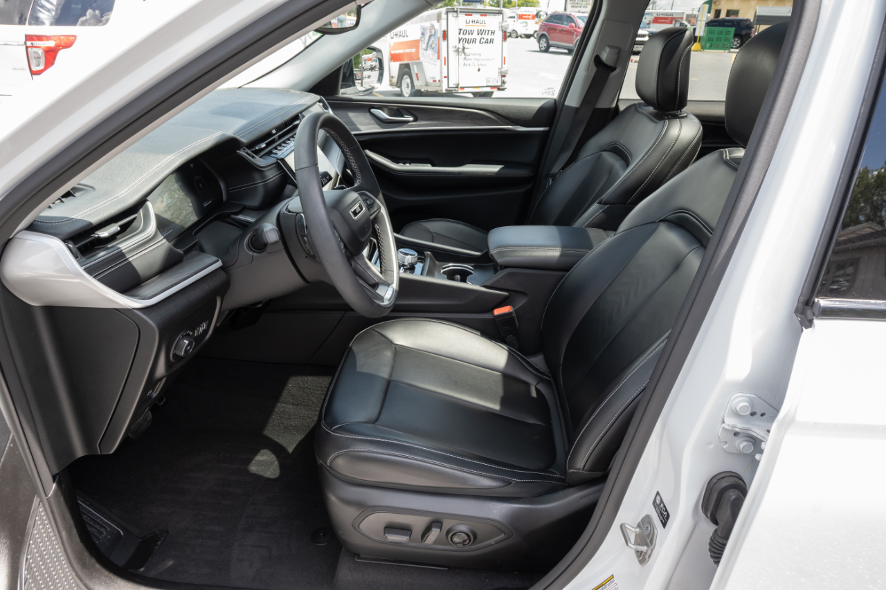 Jeep Grand Cherokee Limited 4x4 2023