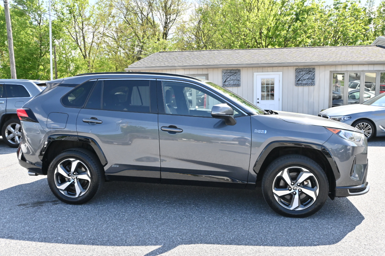 Toyota RAV4 Prime SE (Natl) 2021