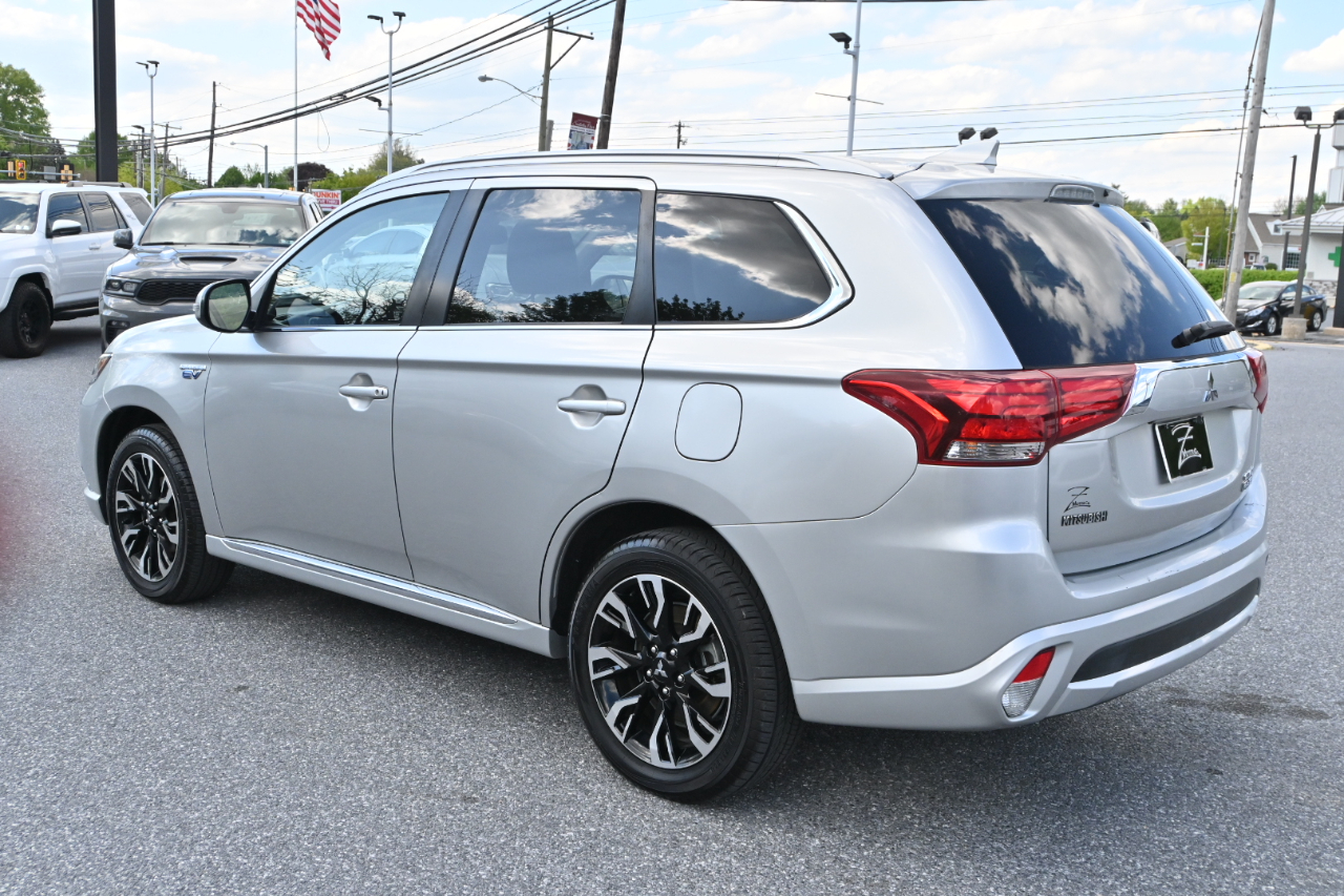 Mitsubishi Outlander PHEV SEL S-AWC 2018