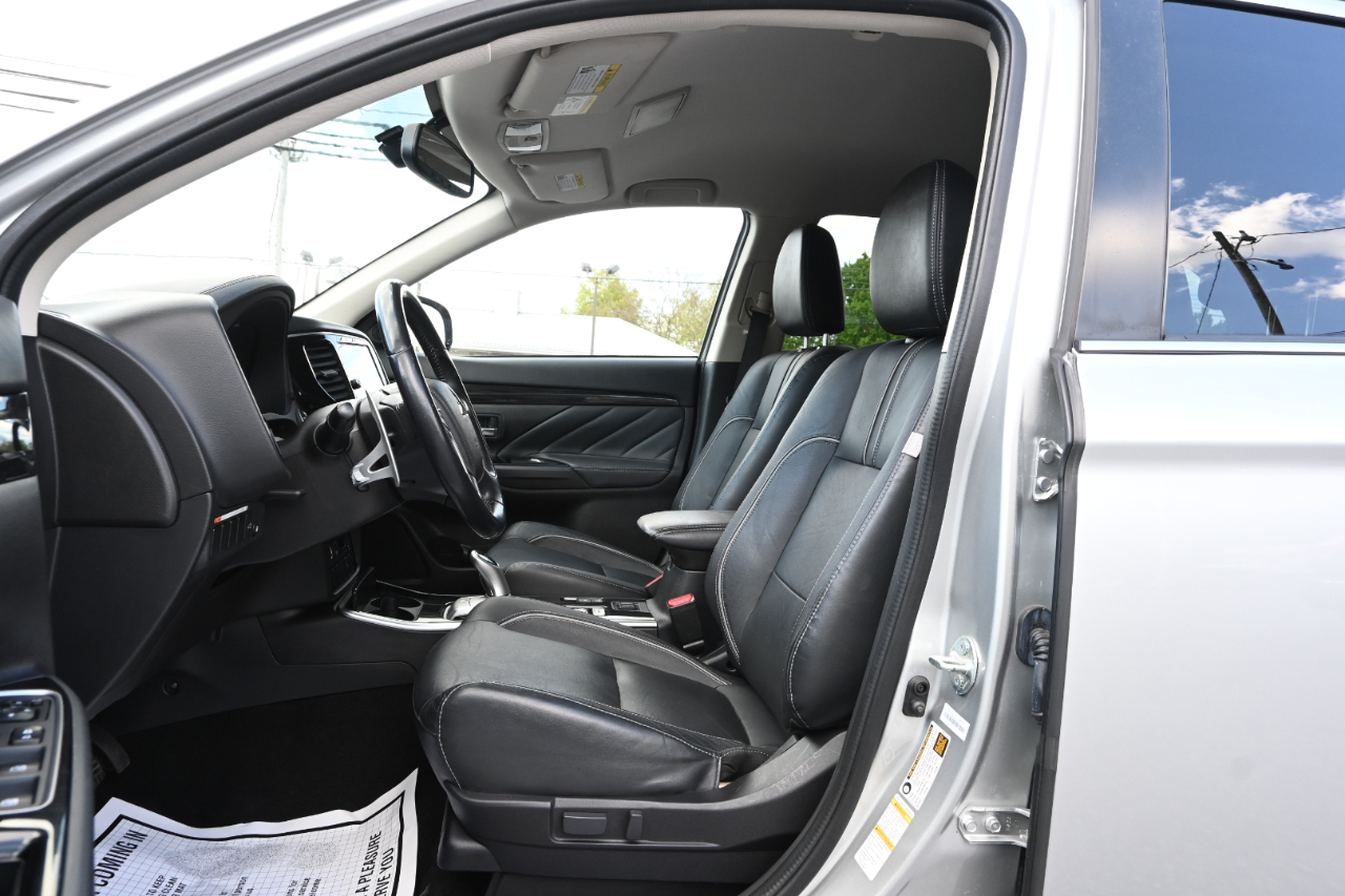 Mitsubishi Outlander PHEV SEL S-AWC 2018
