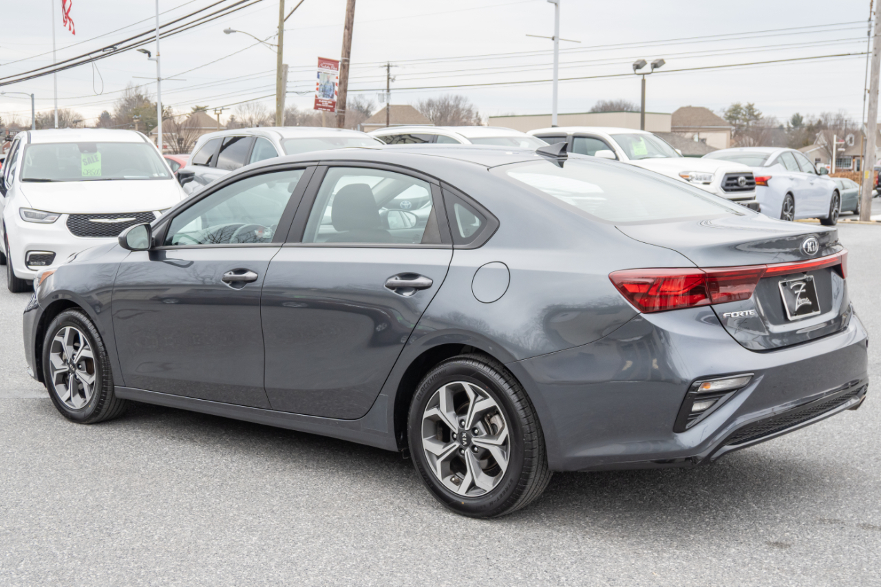 Kia Forte LXS IVT 2021