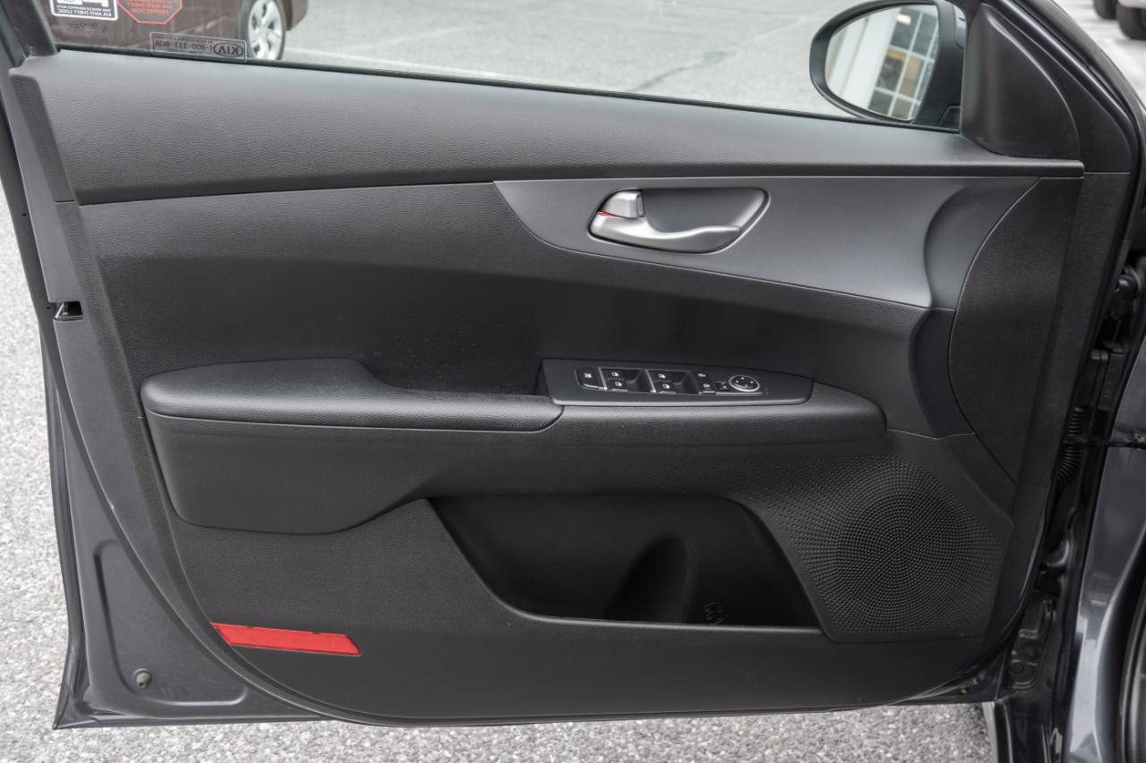 Kia Forte LXS IVT 2021