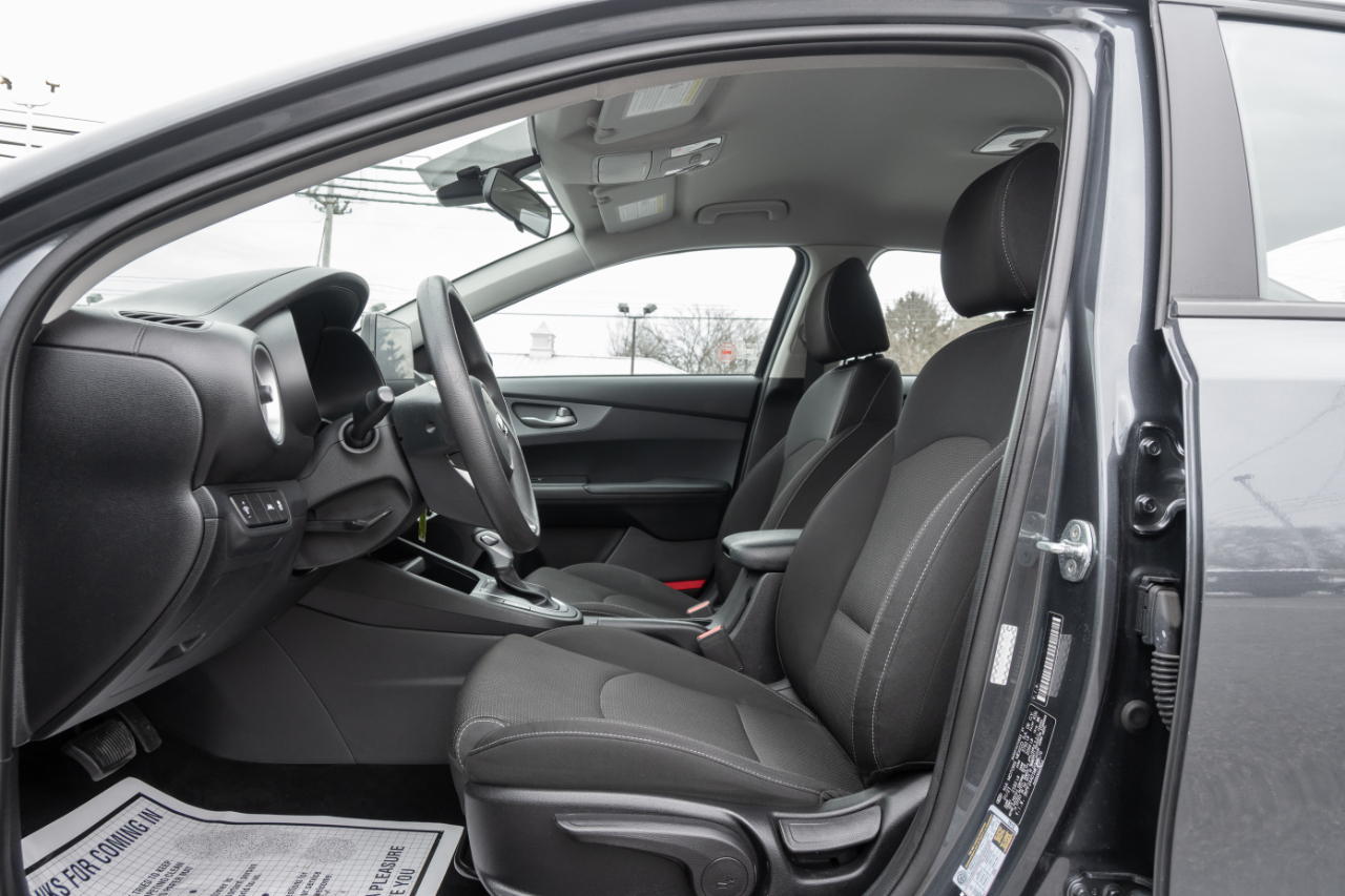 Kia Forte LXS IVT 2021