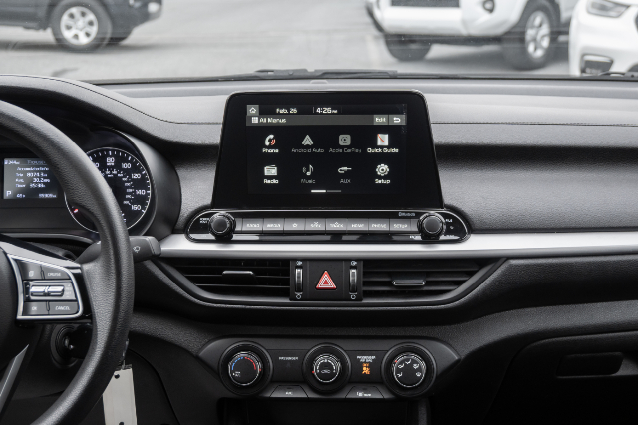 Kia Forte LXS IVT 2021