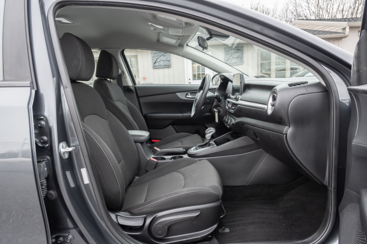 Kia Forte LXS IVT 2021