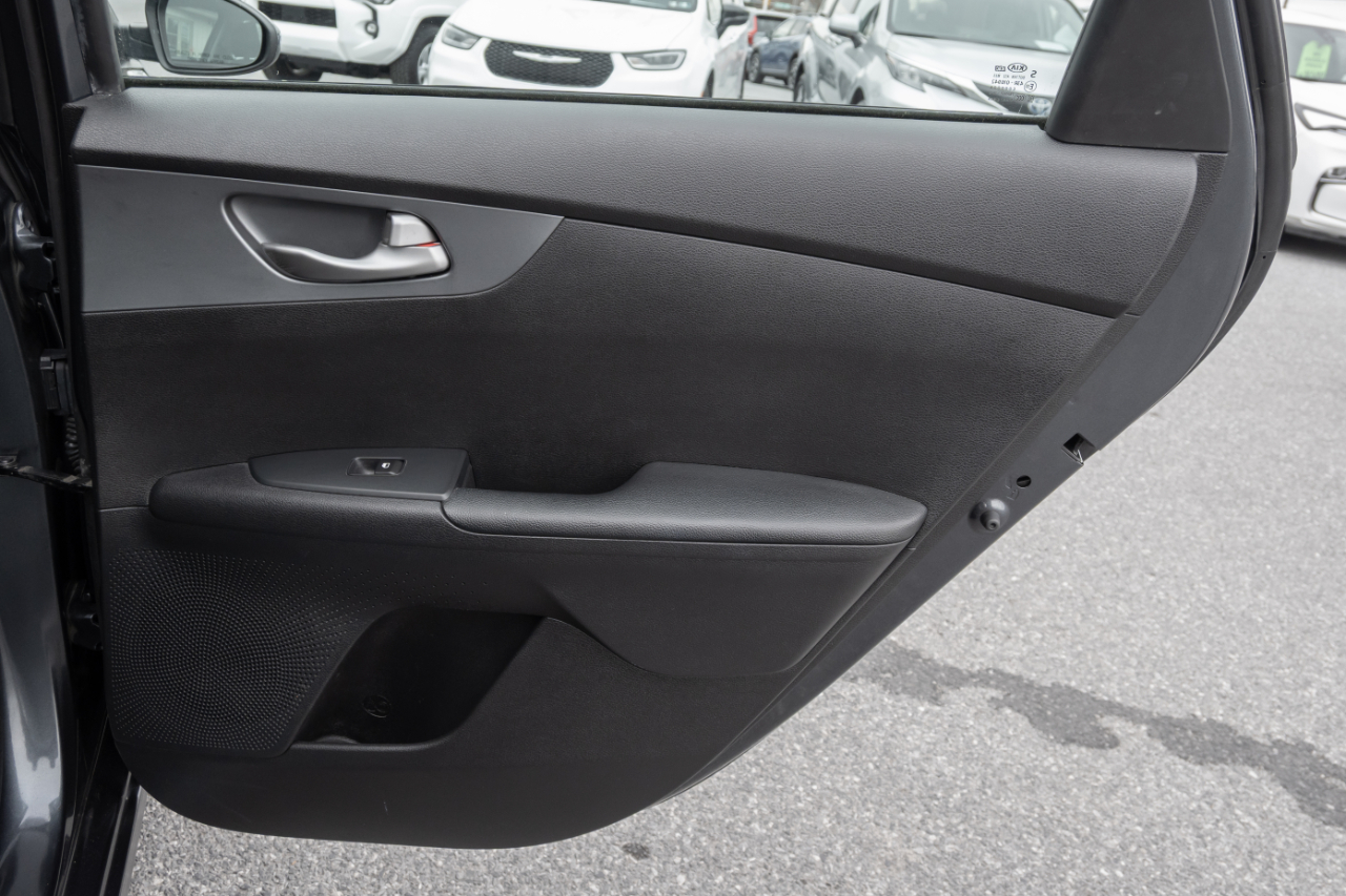 Kia Forte LXS IVT 2021