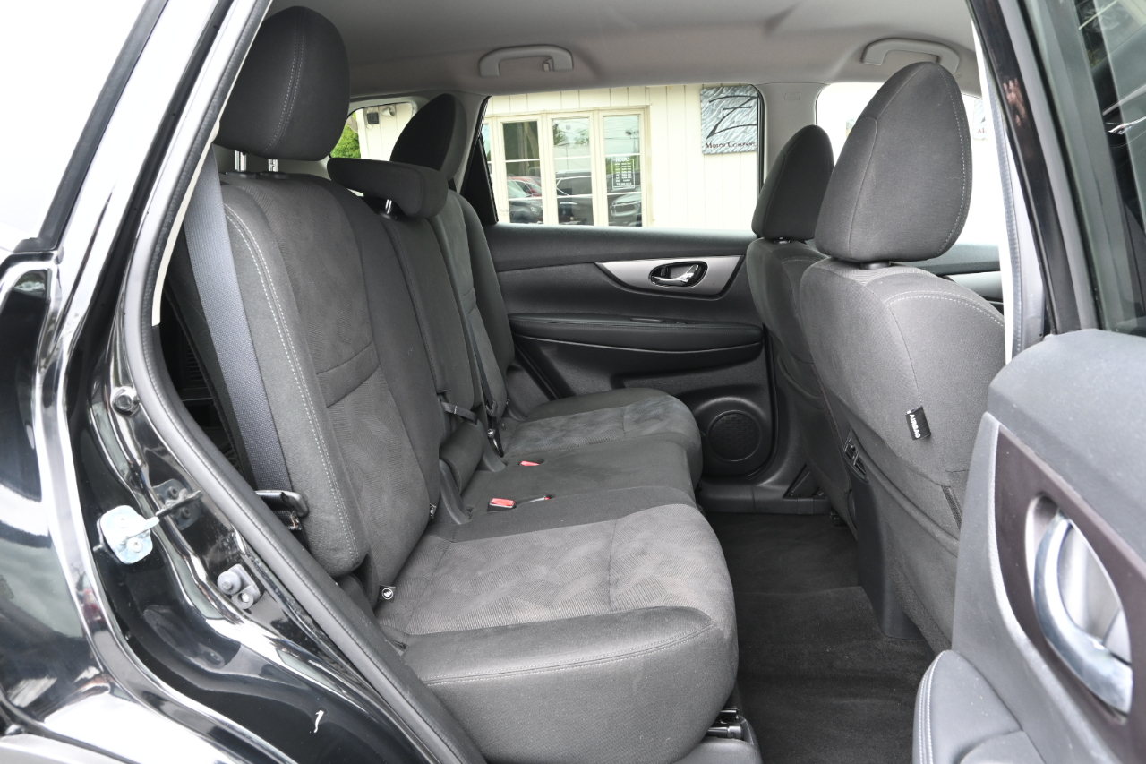 Nissan Rogue AWD 4dr SV 2016