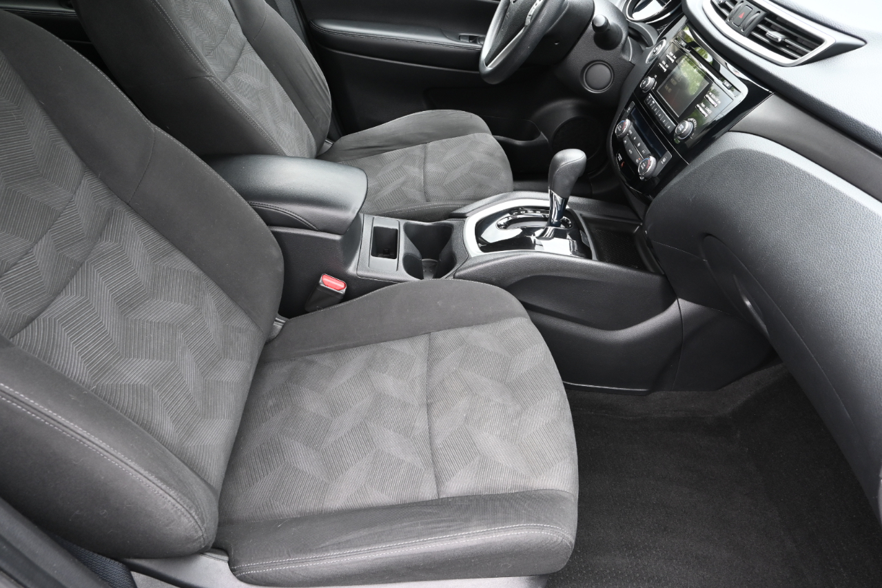Nissan Rogue AWD 4dr SV 2016