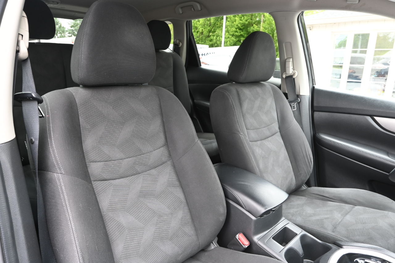 Nissan Rogue AWD 4dr SV 2016