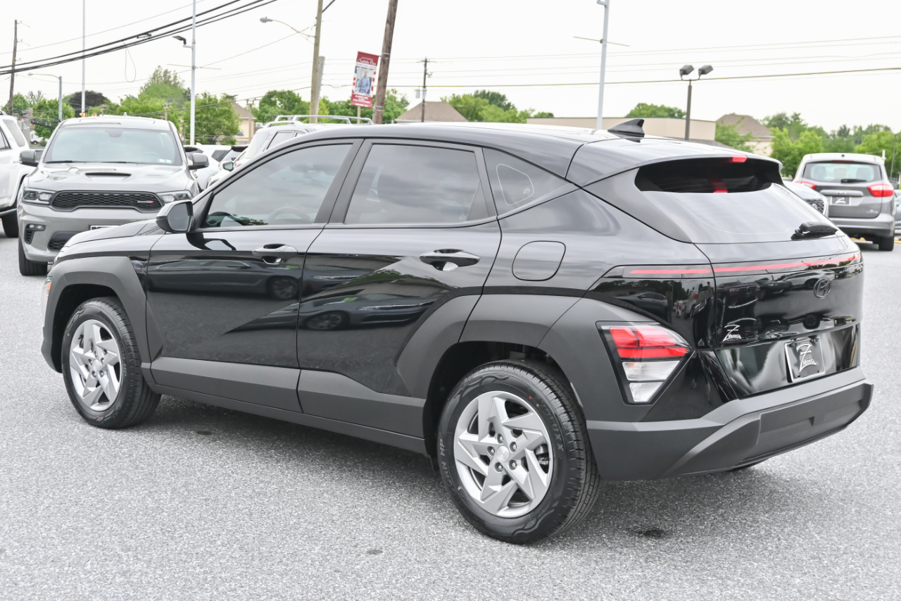 Hyundai Kona SE FWD 2024