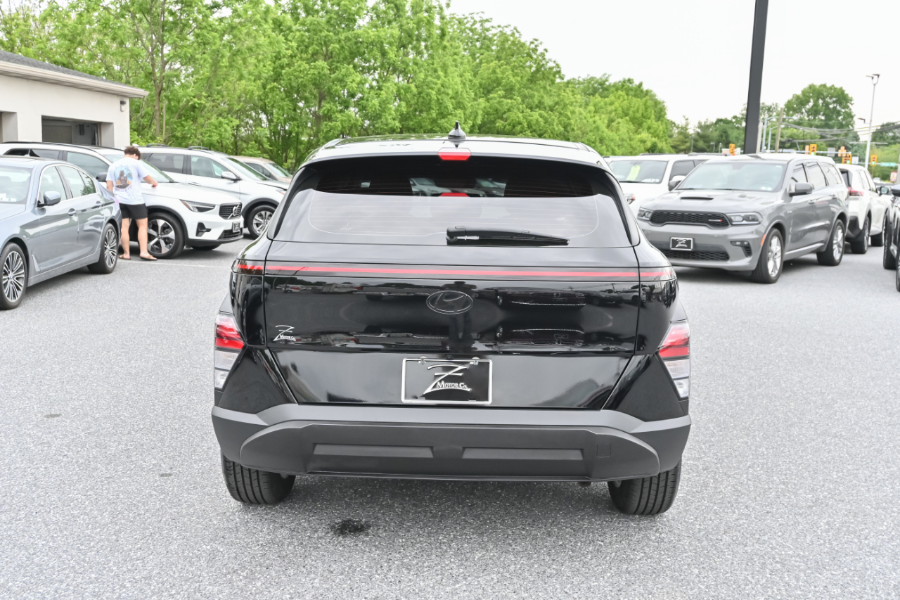 Hyundai Kona SE FWD 2024