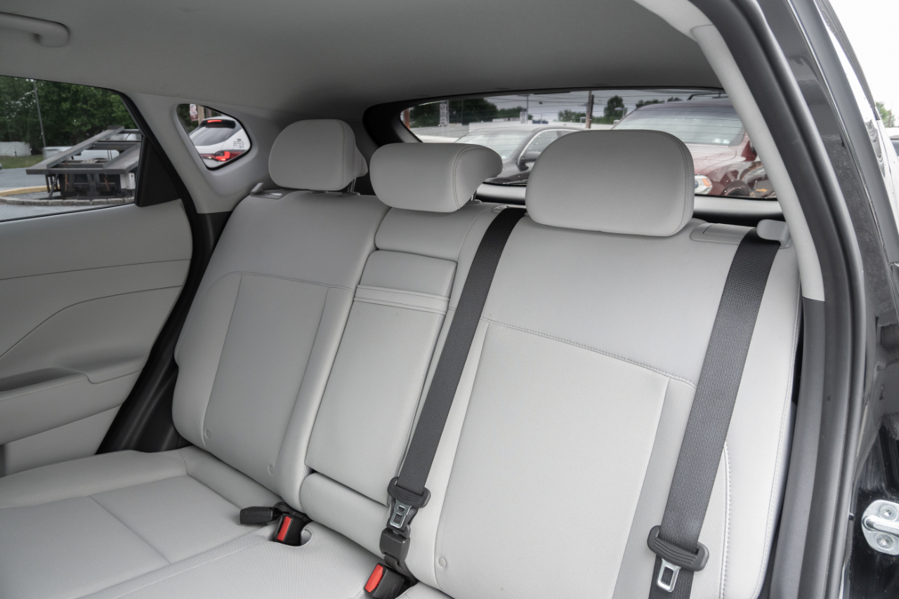 Hyundai Kona SE FWD 2024