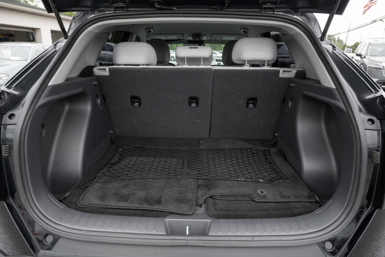 Hyundai Kona SE FWD 2024