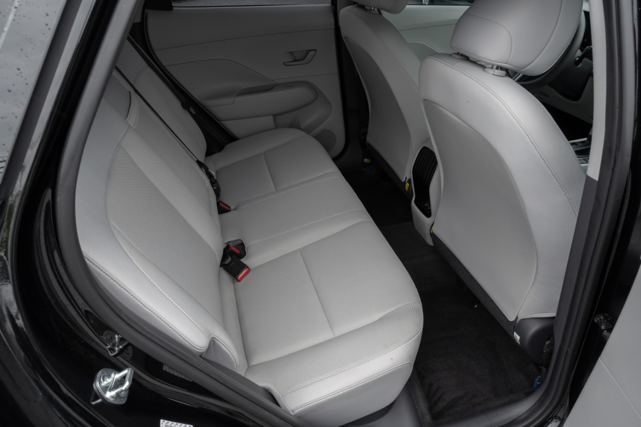 Hyundai Kona SE FWD 2024