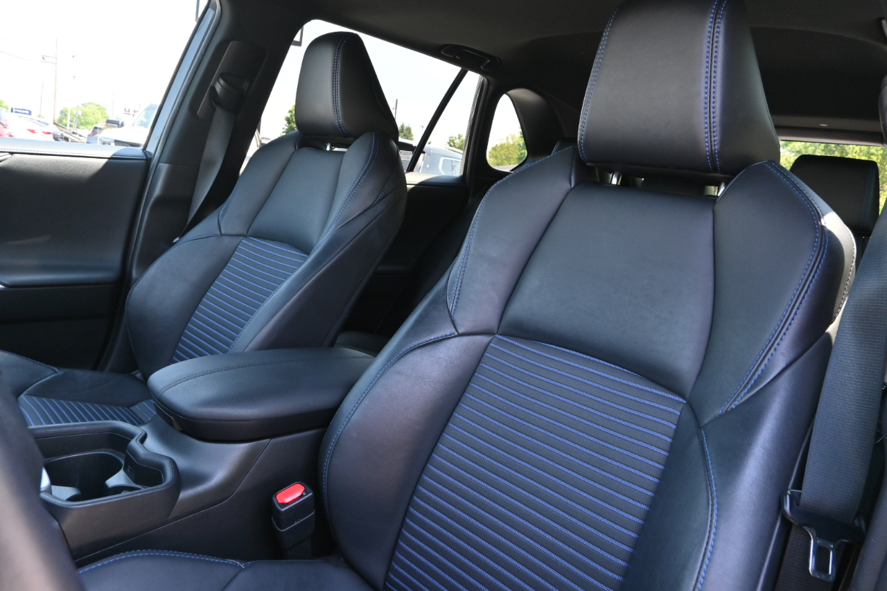 Toyota RAV4  2021