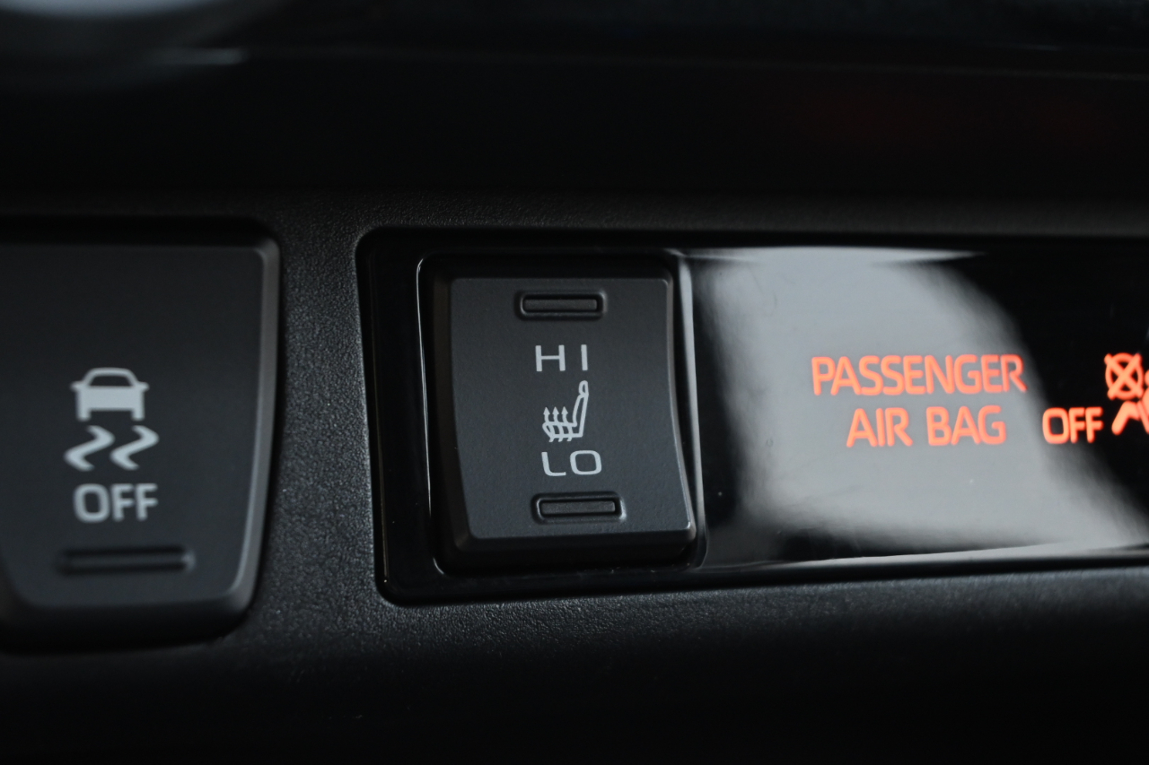 Toyota RAV4  2021