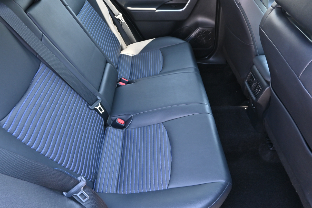 Toyota RAV4  2021