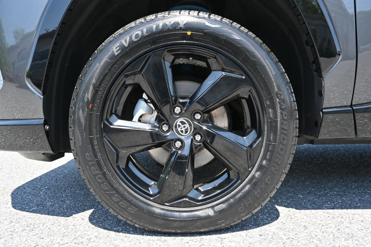 Toyota RAV4  2021