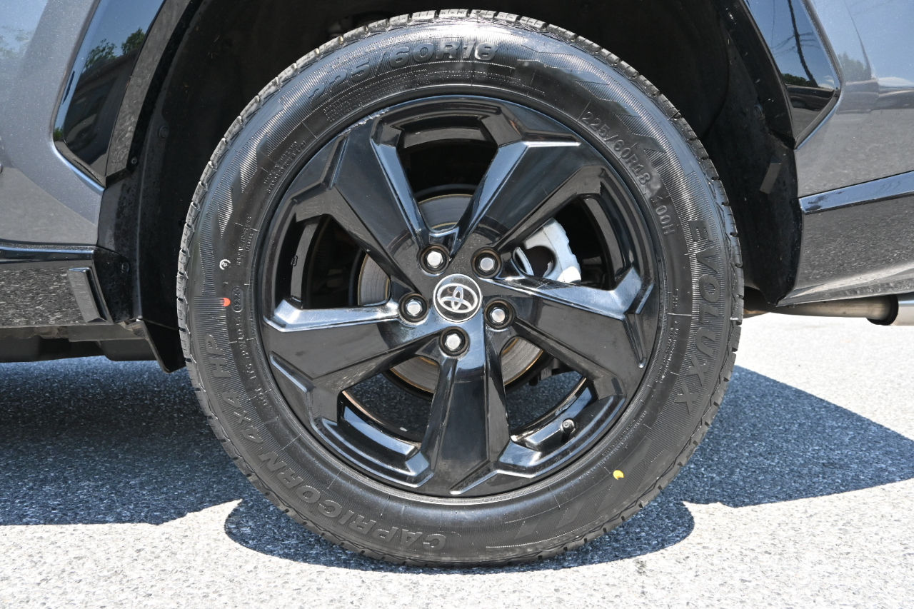 Toyota RAV4  2021
