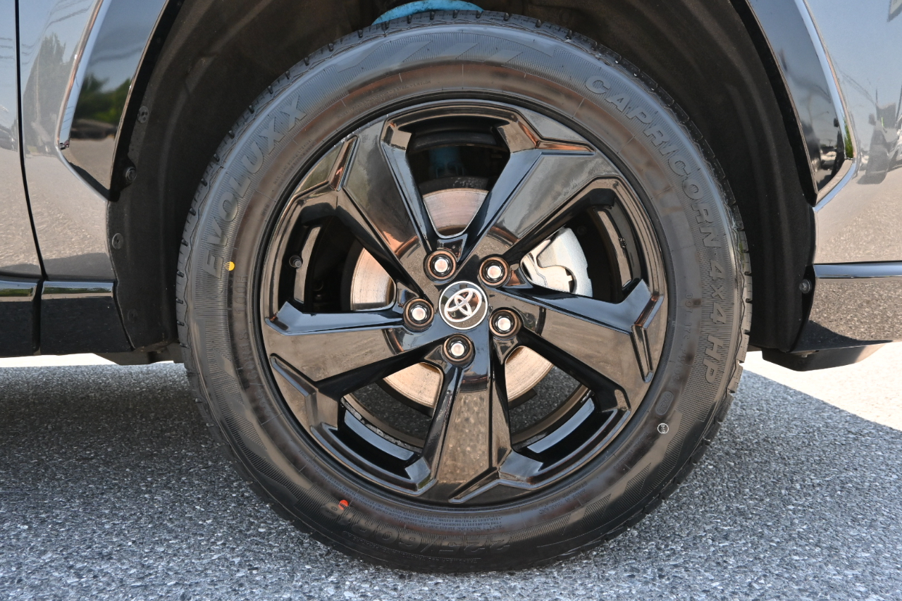 Toyota RAV4  2021