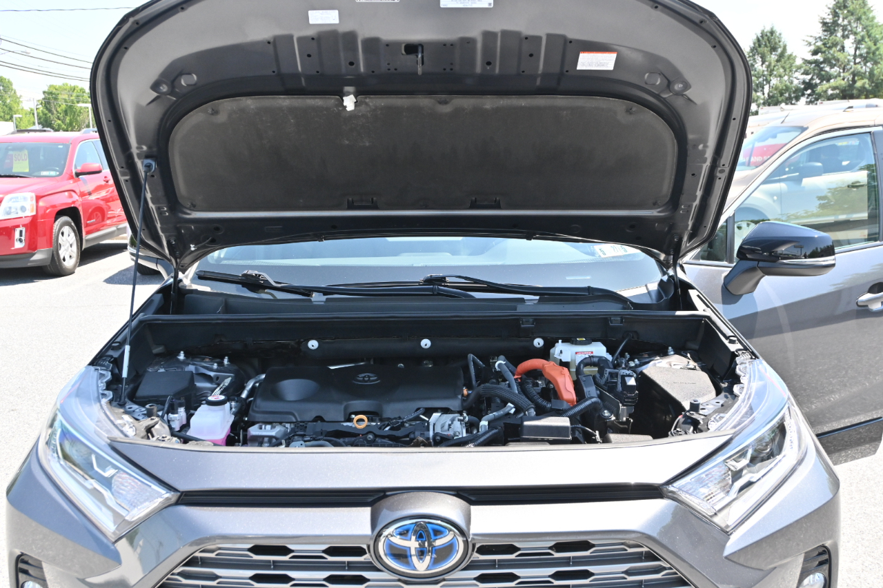 Toyota RAV4  2021