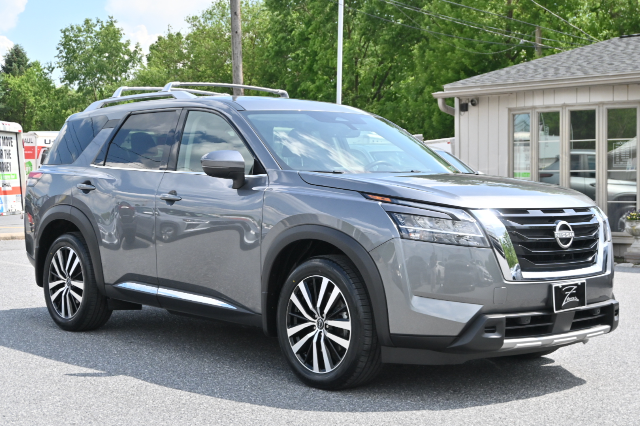 Nissan Pathfinder Platinum 4WD 2023
