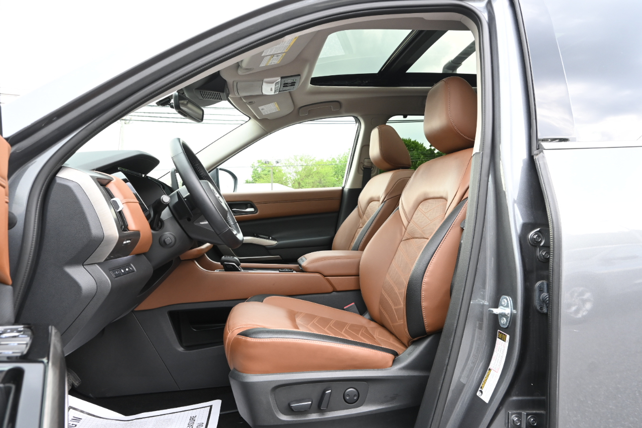 Nissan Pathfinder Platinum 4WD 2023