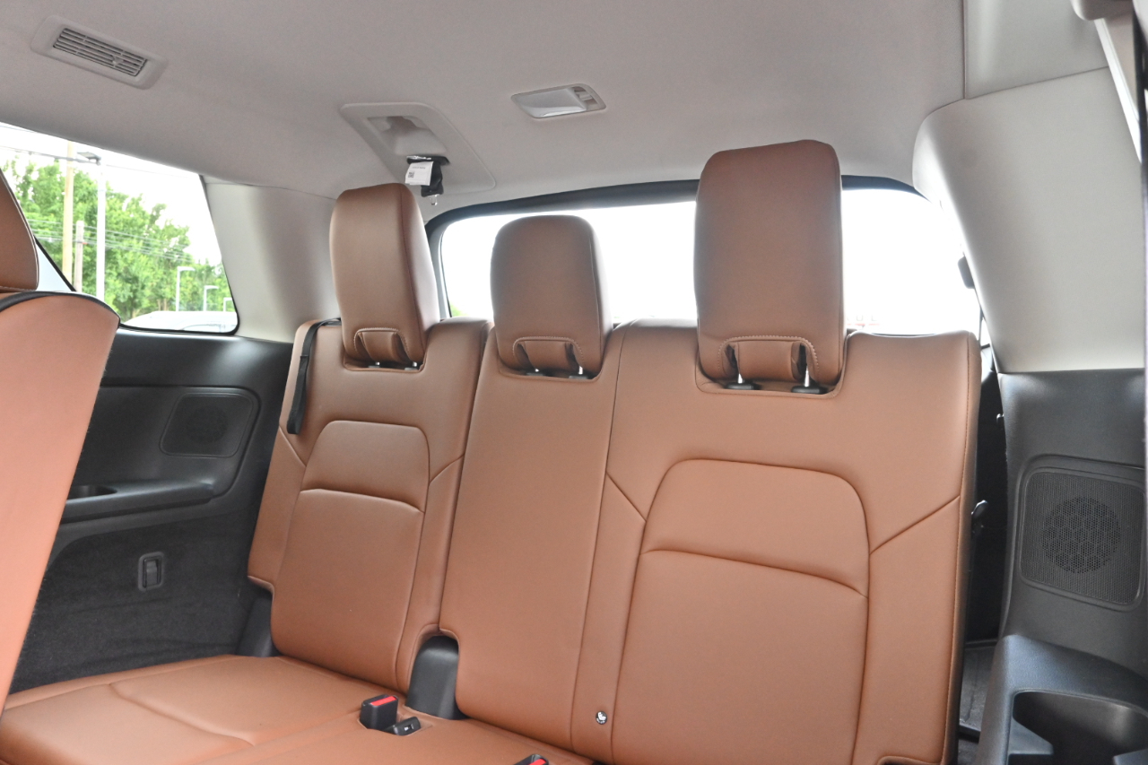 Nissan Pathfinder Platinum 4WD 2023