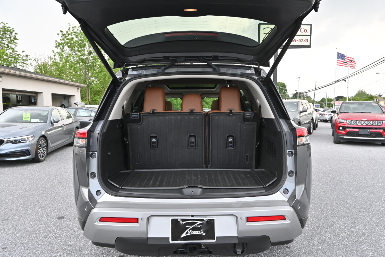 Nissan Pathfinder Platinum 4WD 2023