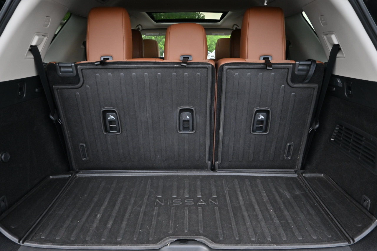 Nissan Pathfinder Platinum 4WD 2023