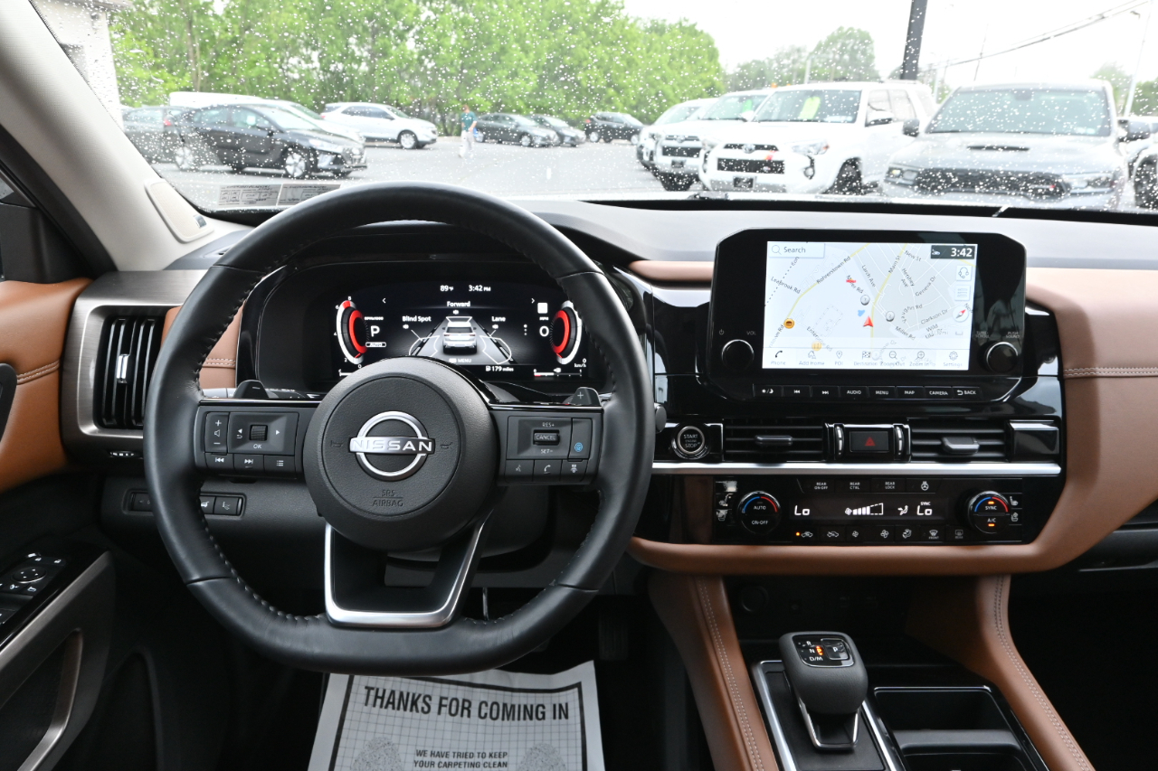 Nissan Pathfinder Platinum 4WD 2023