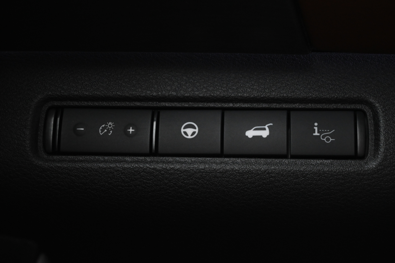 Nissan Pathfinder Platinum 4WD 2023