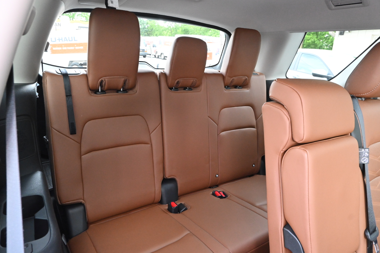 Nissan Pathfinder Platinum 4WD 2023