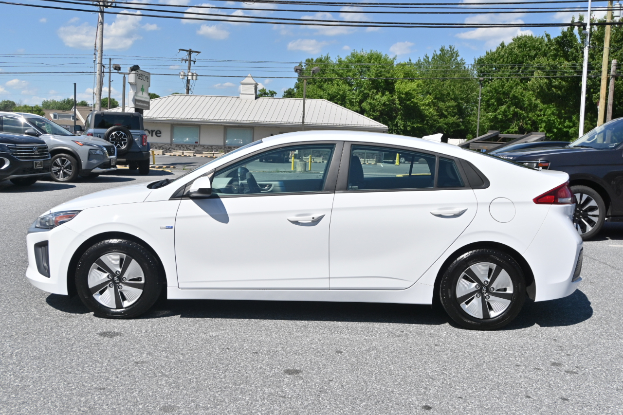 Hyundai Ioniq Hybrid Blue Hatchback 2020