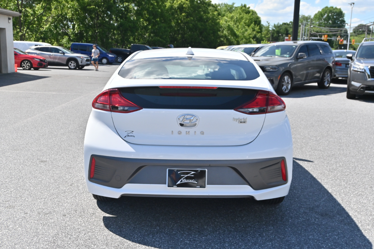 Hyundai Ioniq Hybrid Blue Hatchback 2020