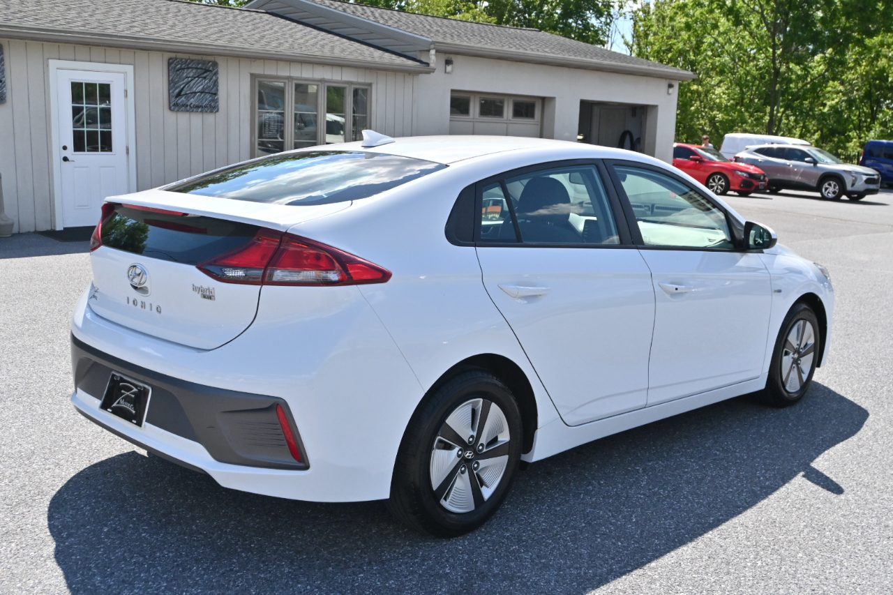Hyundai Ioniq Hybrid Blue Hatchback 2020