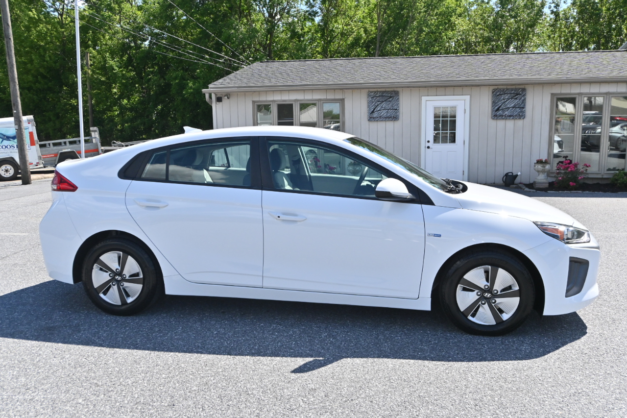 Hyundai Ioniq Hybrid Blue Hatchback 2020