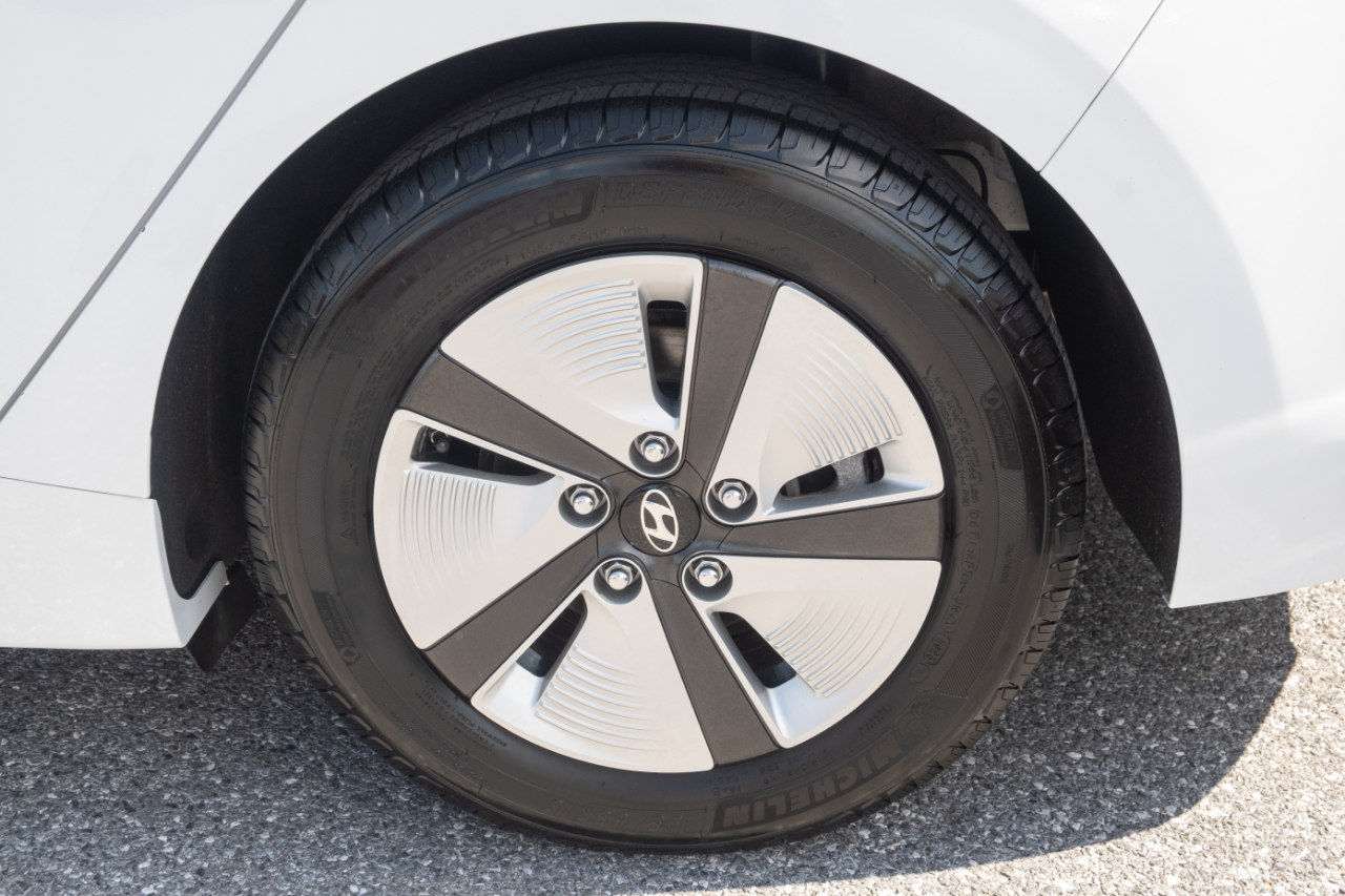 Hyundai Ioniq Hybrid Blue Hatchback 2020