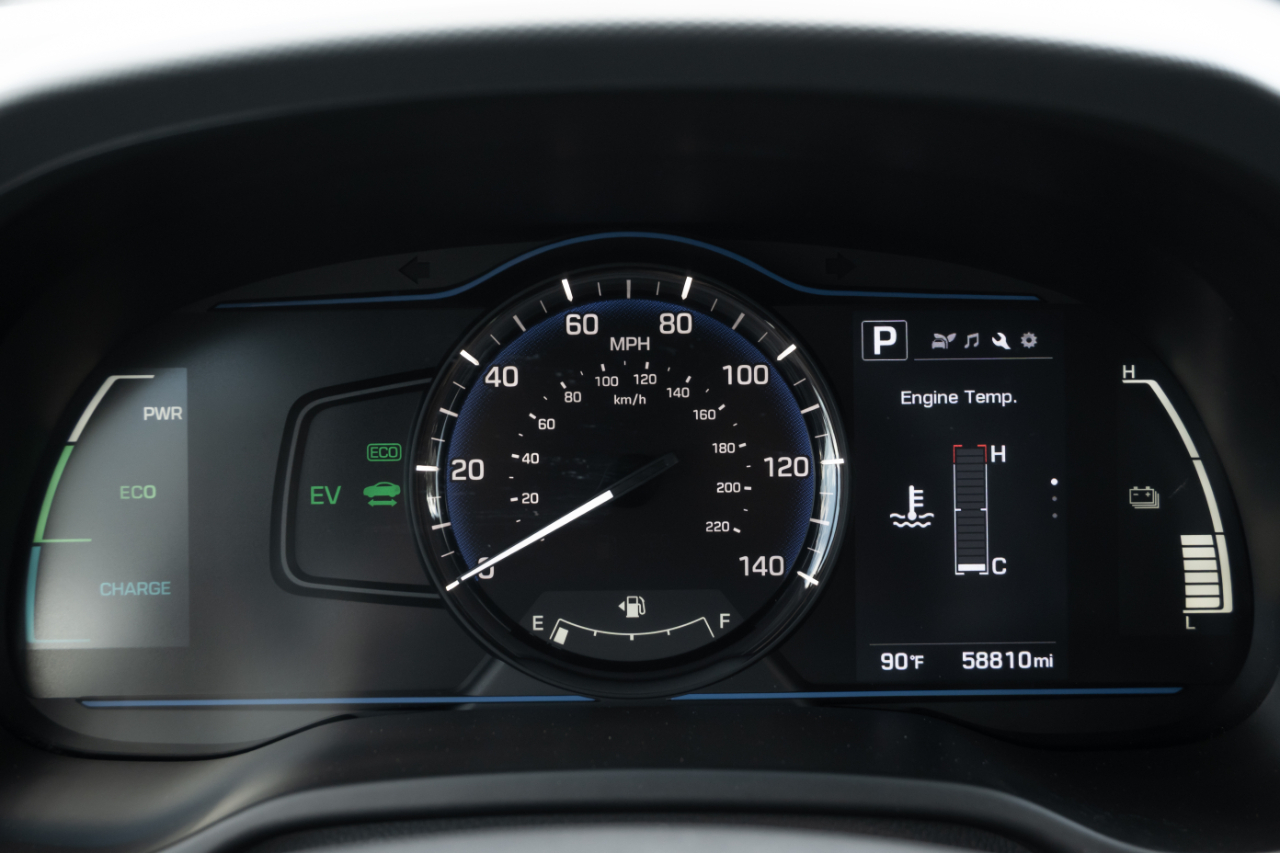 Hyundai Ioniq Hybrid Blue Hatchback 2018